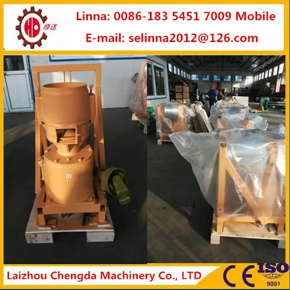 Tractor driven pellet mill pto with roller moving