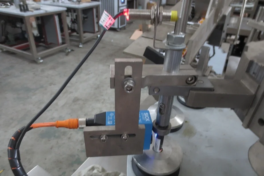 Top quality aluminum plastic laminated soft tube automatic cream filling machine