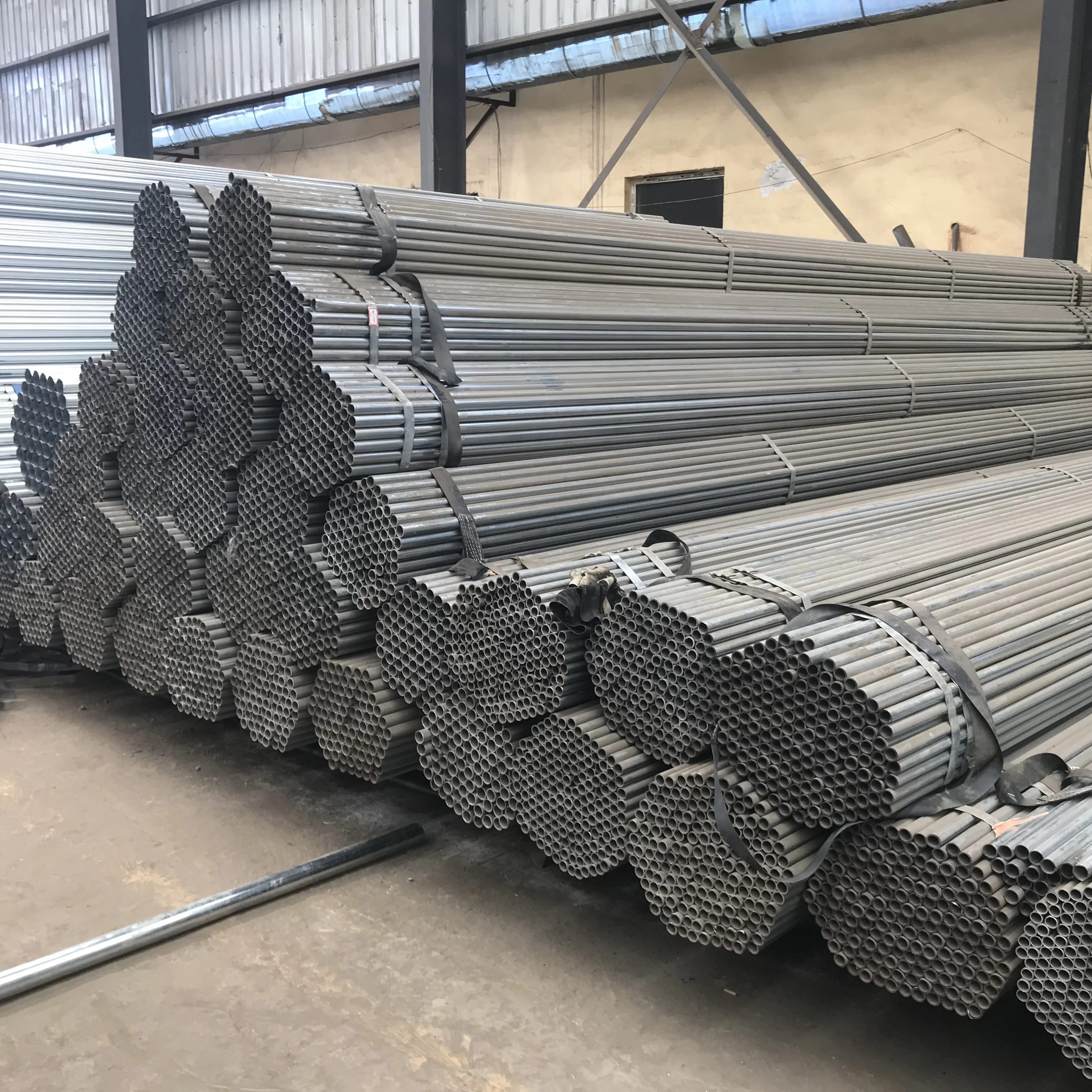 
astm a53 a500 bs1387 grade b carbon greenhouse and scaffoldings used pre galvanized steel150mm diameter gi pipe 