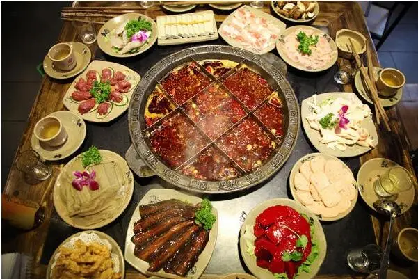 
Vegetable Oil and Good Taste Hot Pot Steamboat 