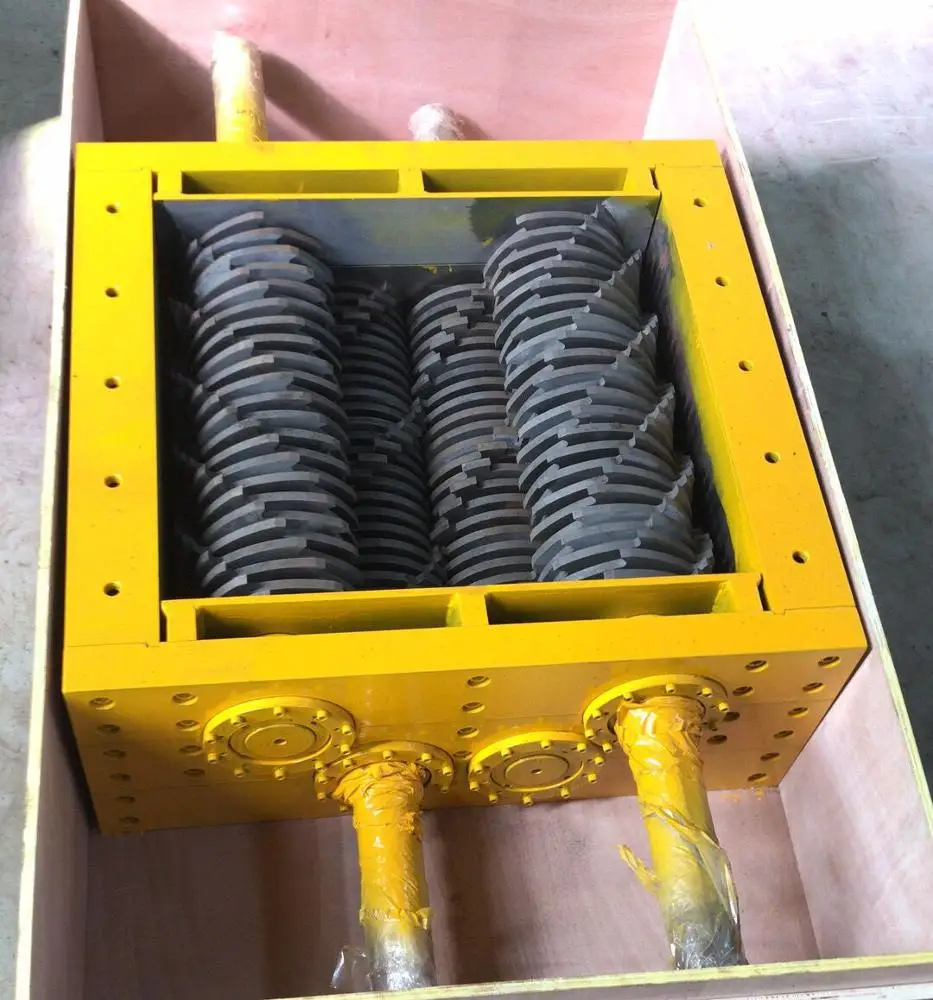 Shenzhen Forever 500 model pet bottle /food /waste plastic /tire / four shafts shredder machine chamber box blades