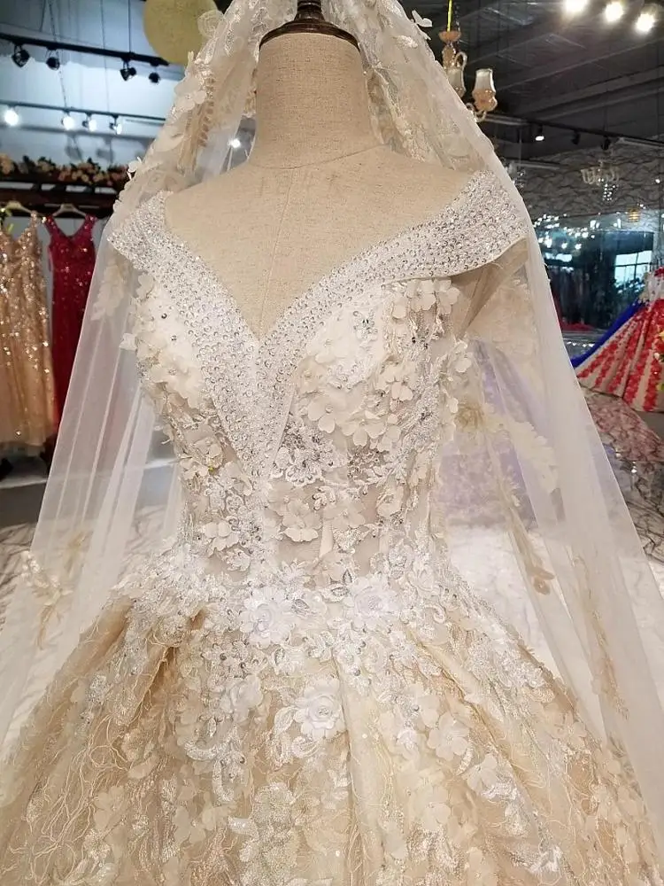 Real Photo Lace Modest Beauty Wedding Dress