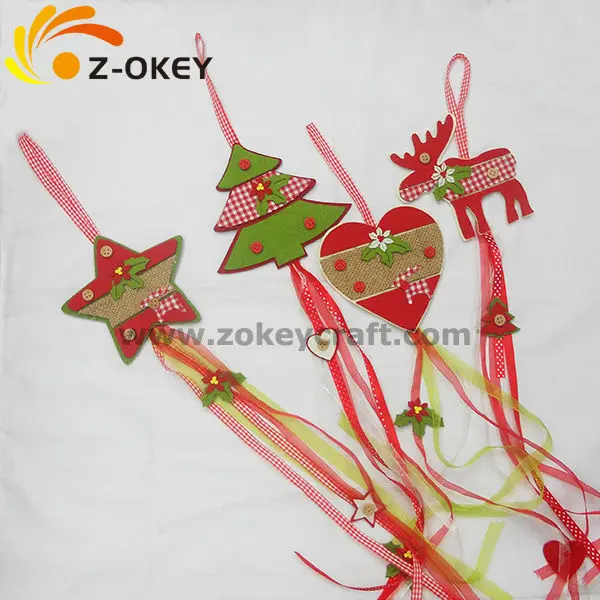 Heart and Reindeer Shape Felt Christmas Decoration with Buttons Decors and Ribbons