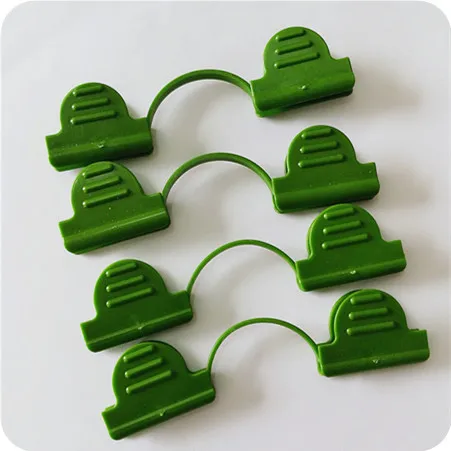 Greenhouse snap clamp for garden