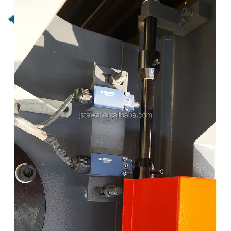 Small Wc67K Cnc Electric 200Ton Press Brake For Sale