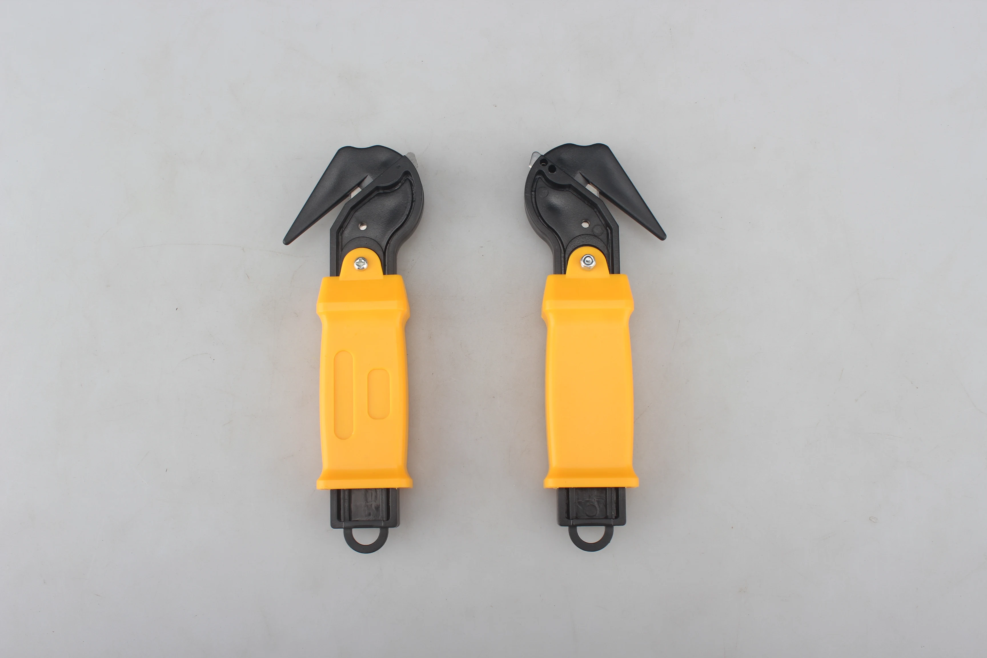 Mini cutter safety knife with knife blades
