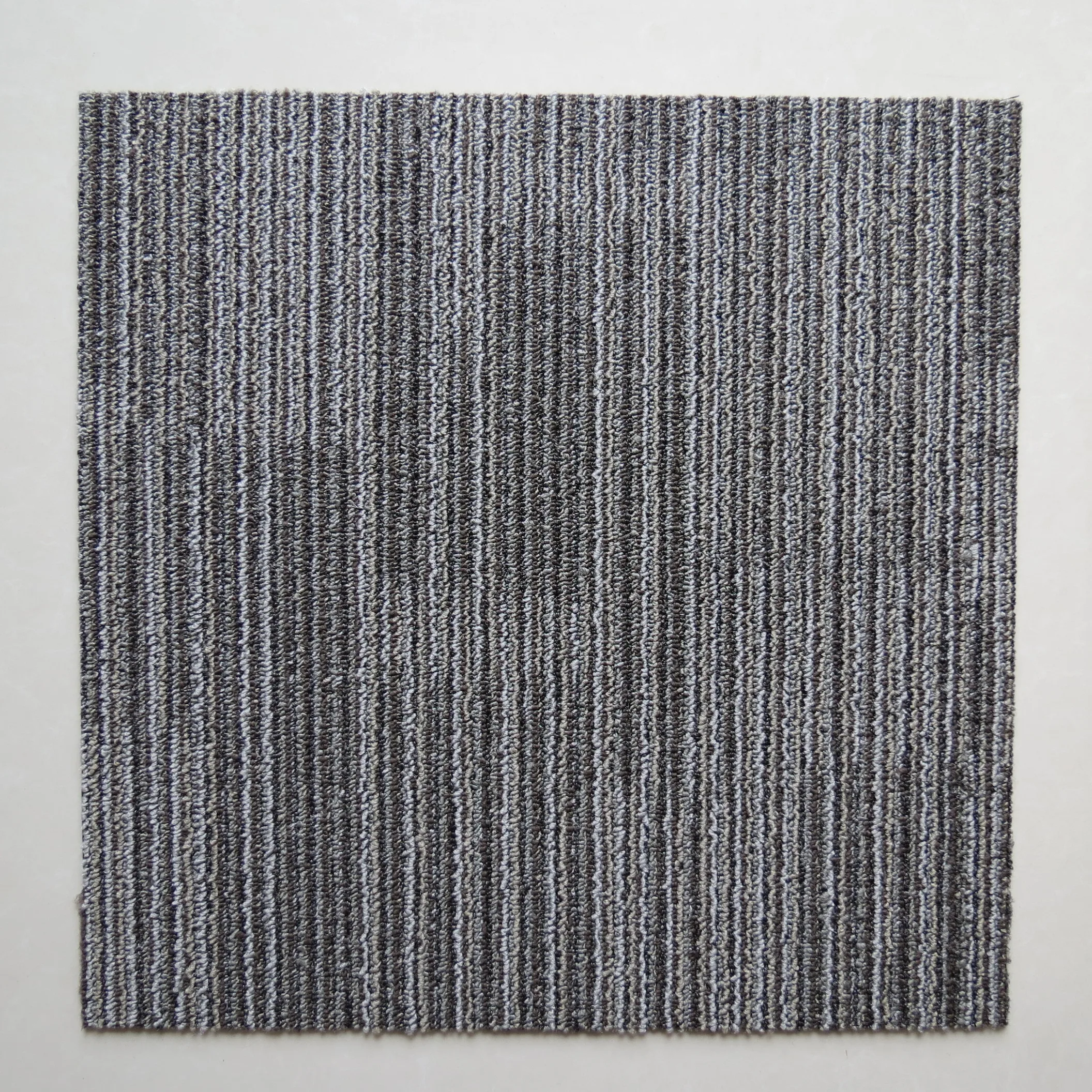 High traffic PP carpet 50*50 jacquard office floor bitumen backing carpet tiles