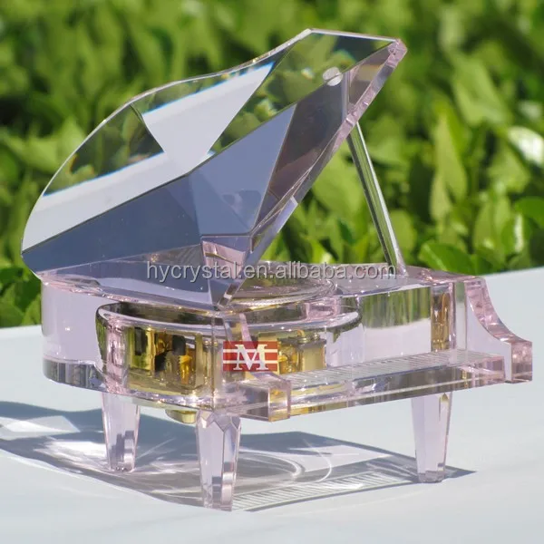 Миниатюрное пианино с синими кристаллами для украшения