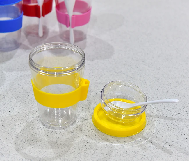 Promotion plastic portable double wall yoghurt breakfast cereal to go cup with spoon milk cup container