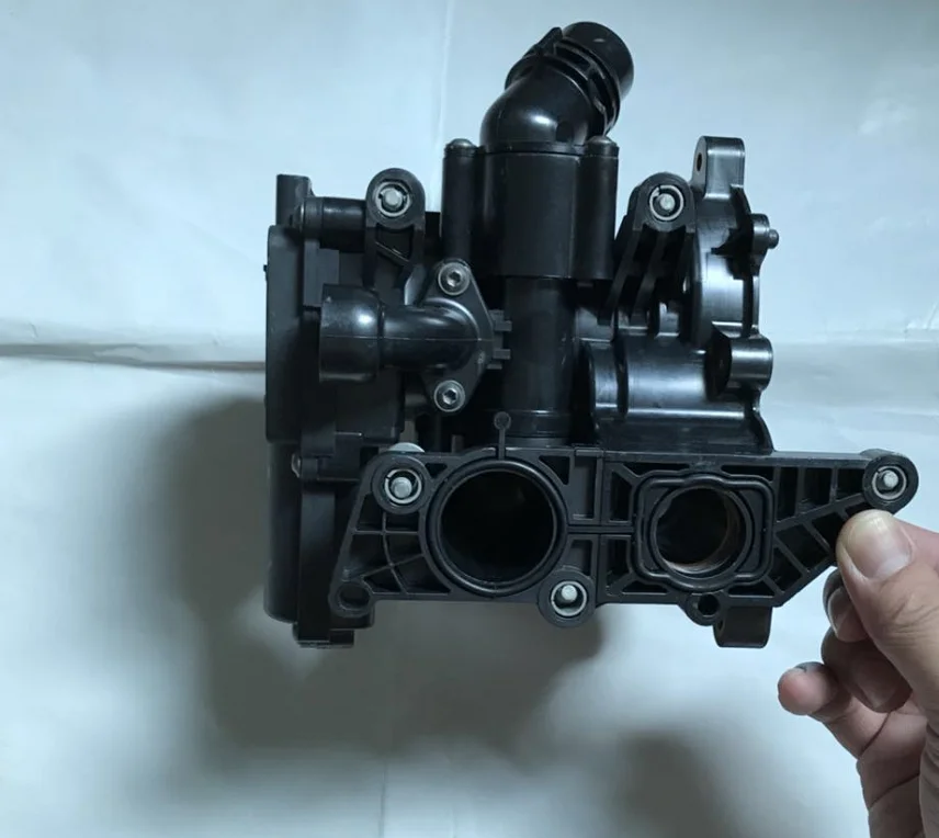 Оригинальный качественный термостат и корпус 06L121111J 06L-121-111J 06L 121 111J 06L 121 111J для немецкого автомобиля