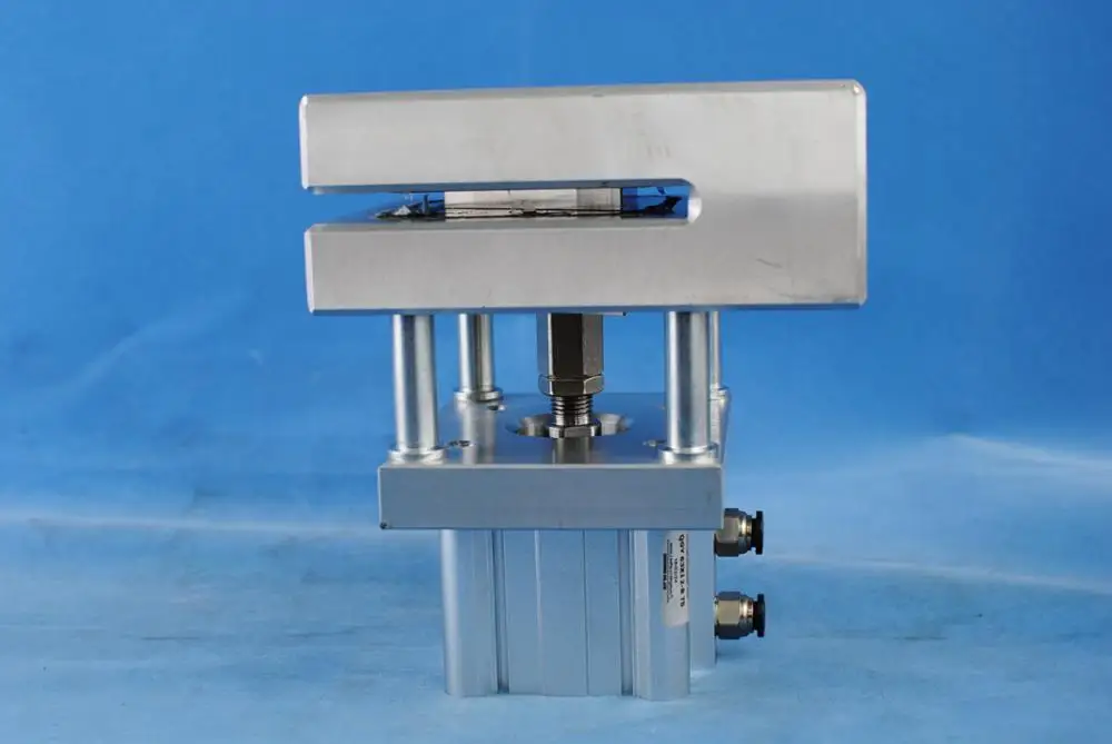 PE Bag Triangle Hole Pneumatic Punching Machine