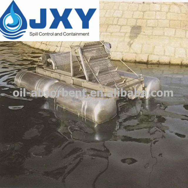 Наклонная лента скиммер для отклика на разливе масла