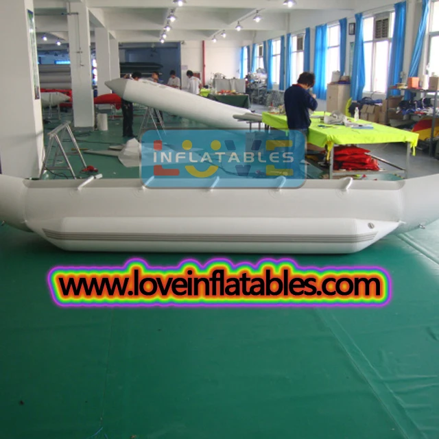 Strong quality 6person China made inflatable watersport game banana boat 3 tubes flying towables