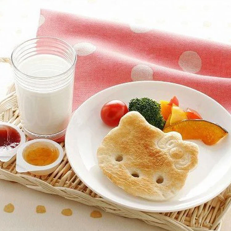 
Kitty Cat Plastic Sandwich Cutter 