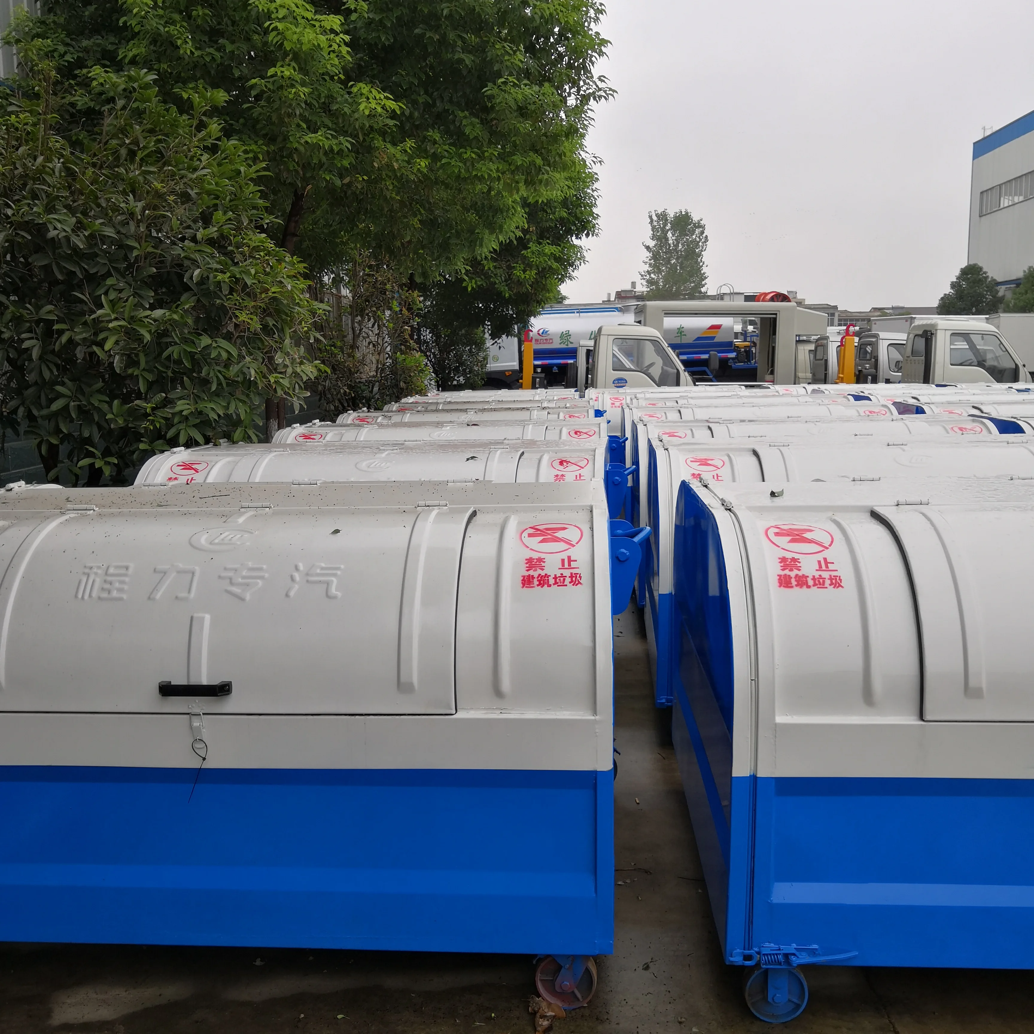 Foton gasoline small rear self loading hook lift roll off garbage truck for sale