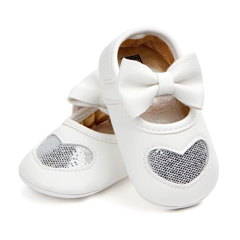 Latest heart design beautiful bow baby girl shoes
