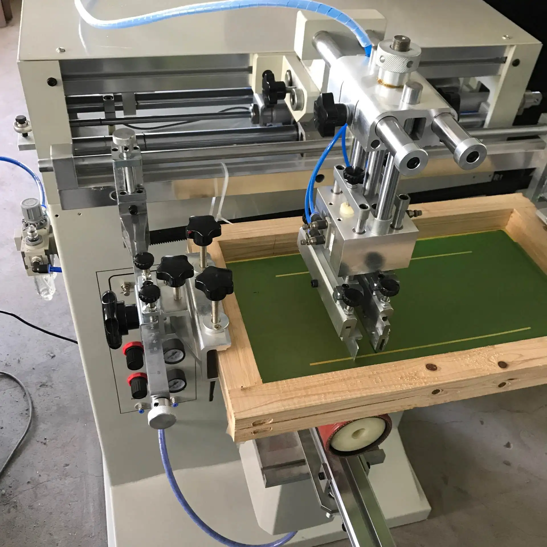 machine for printing on paper cups silk screen printing machine screen printing on plastic bottles