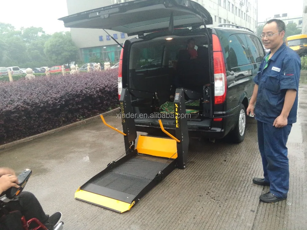 Outdoor Electric Power Wheelchair Lift Disabled Handicapped People Elderly Wheelchair Scissor Lift Platform 300kg Capacity