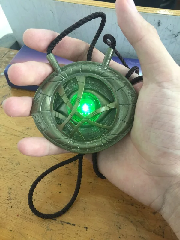 Ожерелье с подвеской «Доктор Странный Глаз» агамуто CATTOYS 1/1, светодиодная подсветка