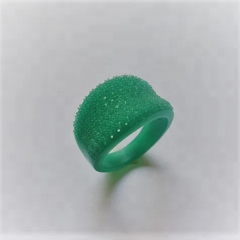 
Обращайтесь к нам за дополнительными восковыми узорами для обручальных колец 