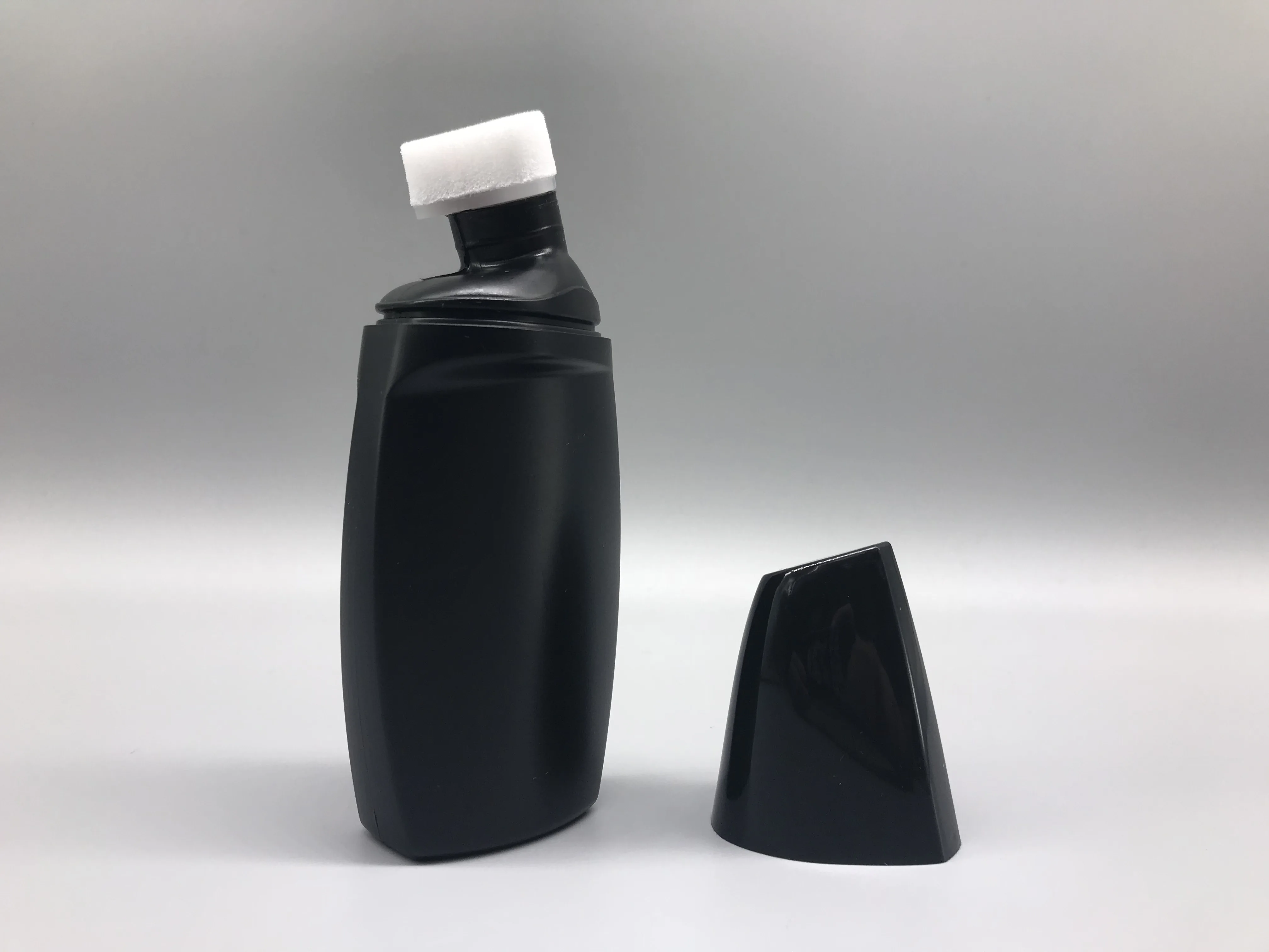 Perfect PE 3oz 100ml plastic black shoe polish cream bottle with sponge applicator