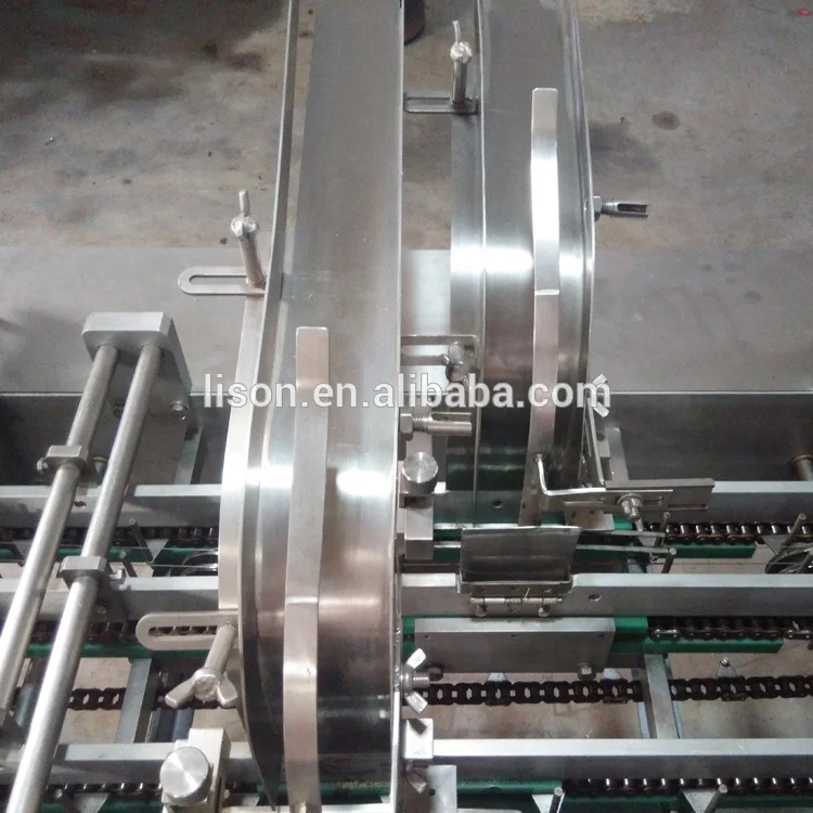 Cream biscuit sandwiching machine with food packaging machine