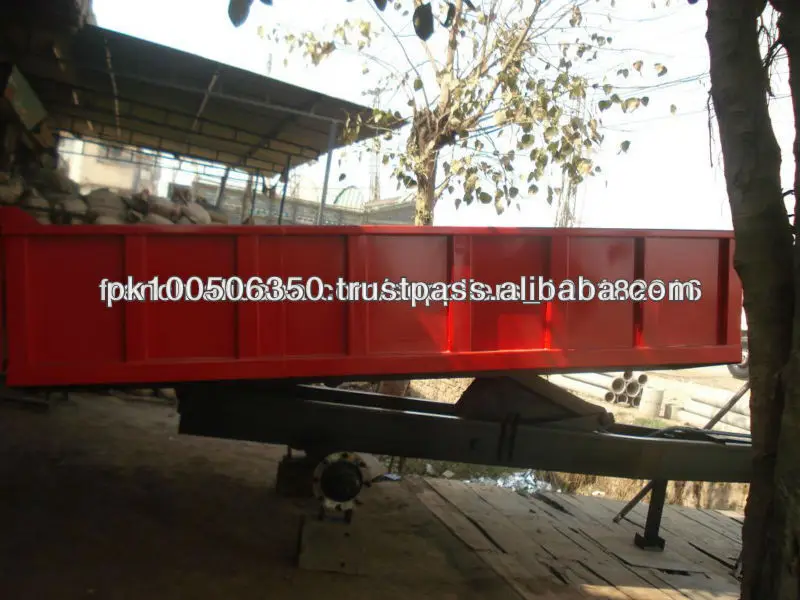 
Hydraulic Tipping trailer with MF tractor 