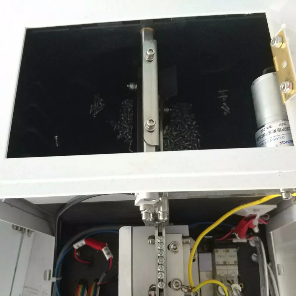  Электрическая отвертка с регулируемым крутящим моментом и автоматической подающей системой