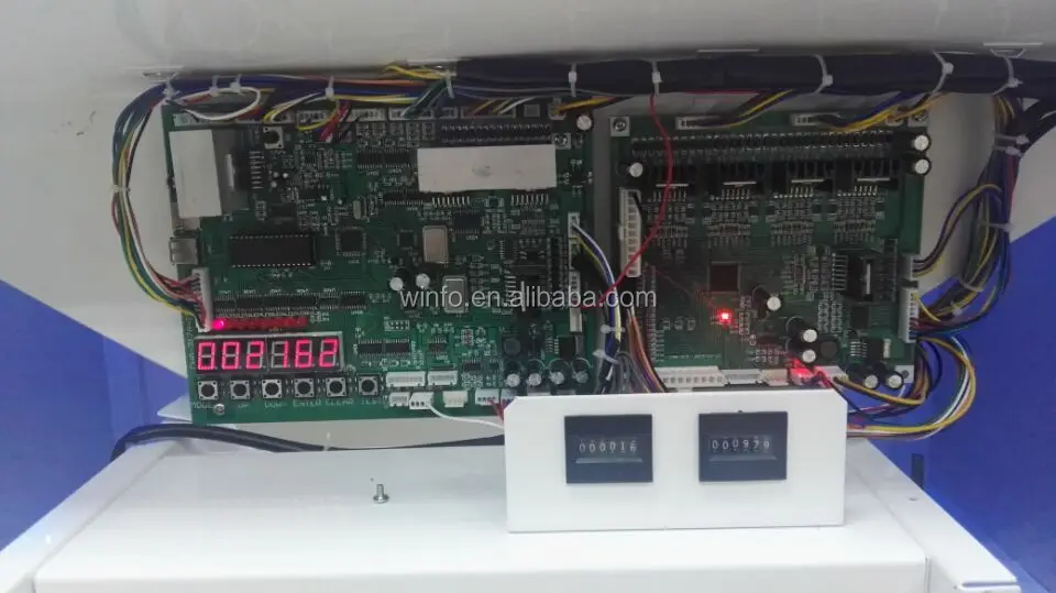 Souvenir gift key master prize vending machine with USD bill acceptor from Guangzhou supplier