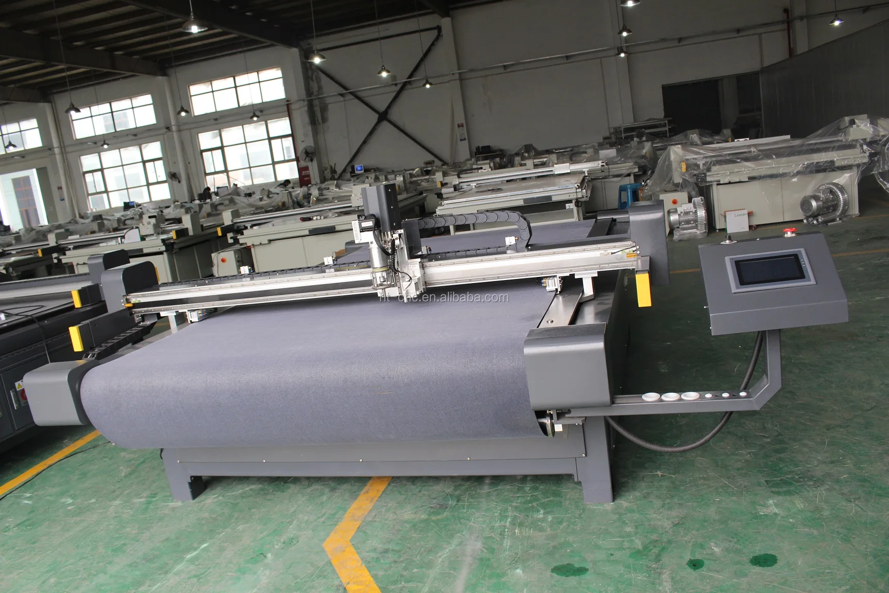 
cnc corrugated cardboard cutting machine 