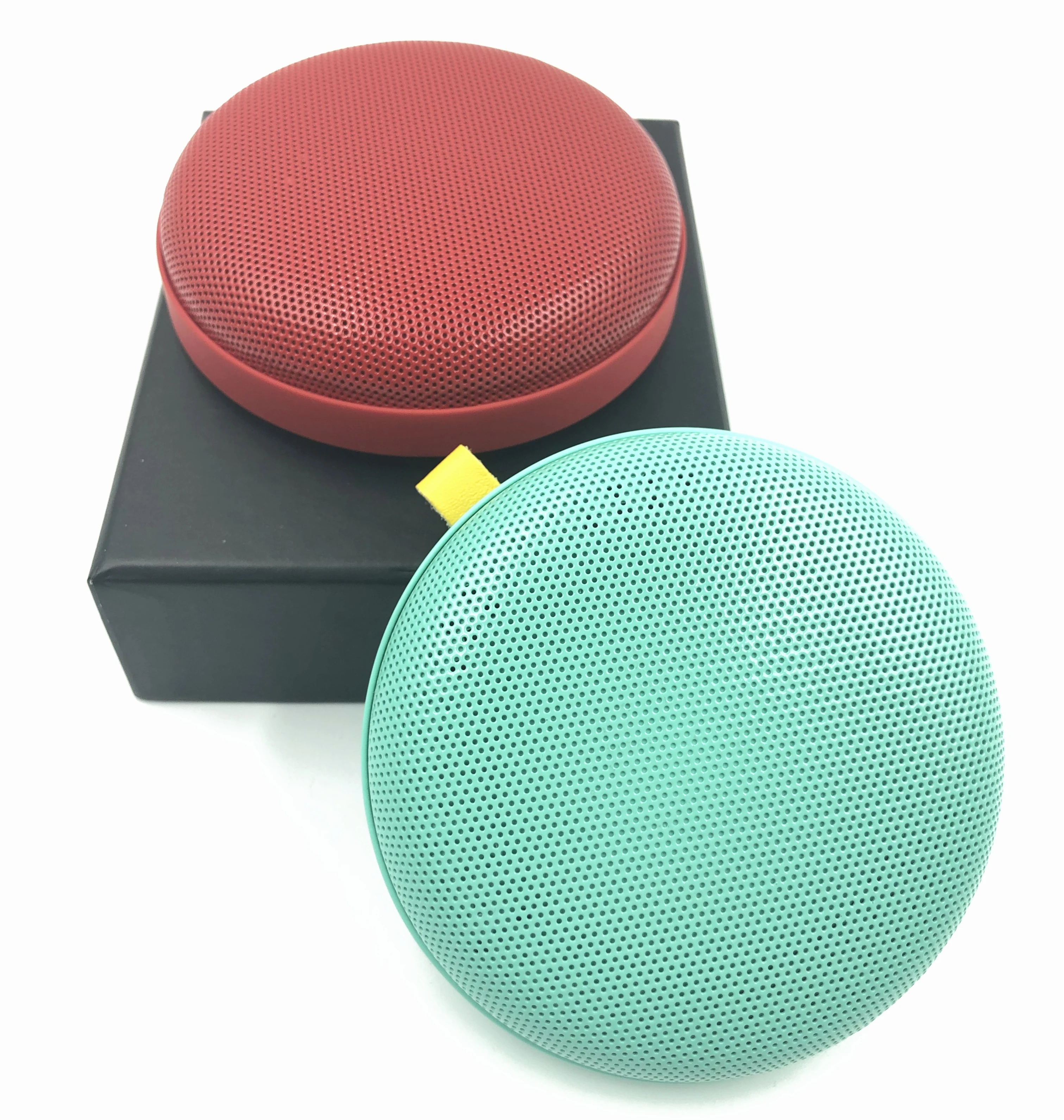 2020 Mini Portable Car Air Purifier Ozone Generator