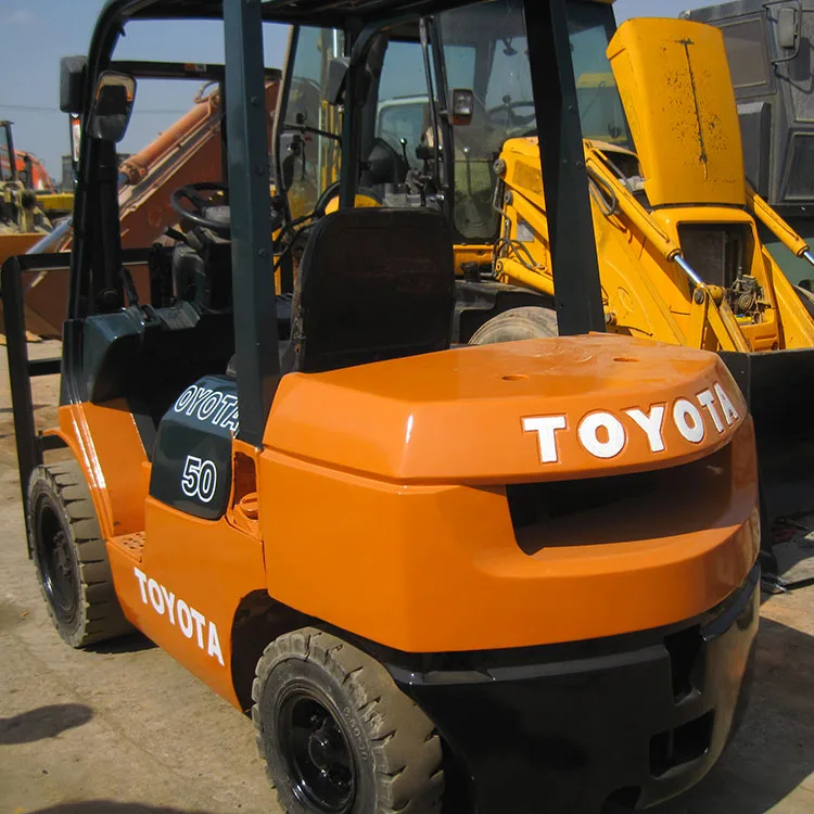 Продается вилочный погрузчик Toyota 5 тонн в Шанхае