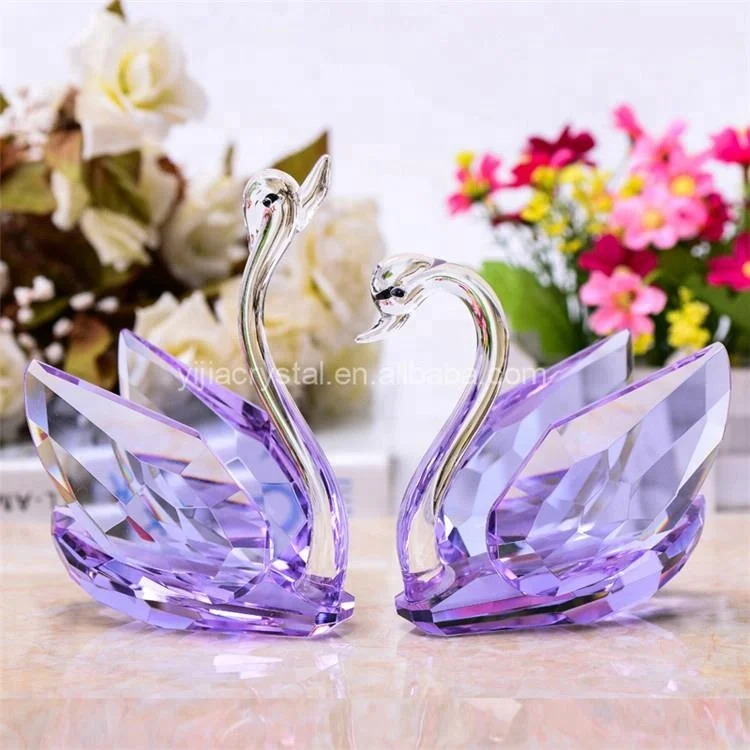 Crystal Glass Swan Couple for Wedding Guests Give Away Gifts