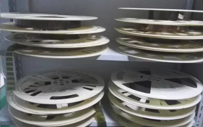 
LCD Driver IC D160994NL-054, COF IC /TAB Original New 