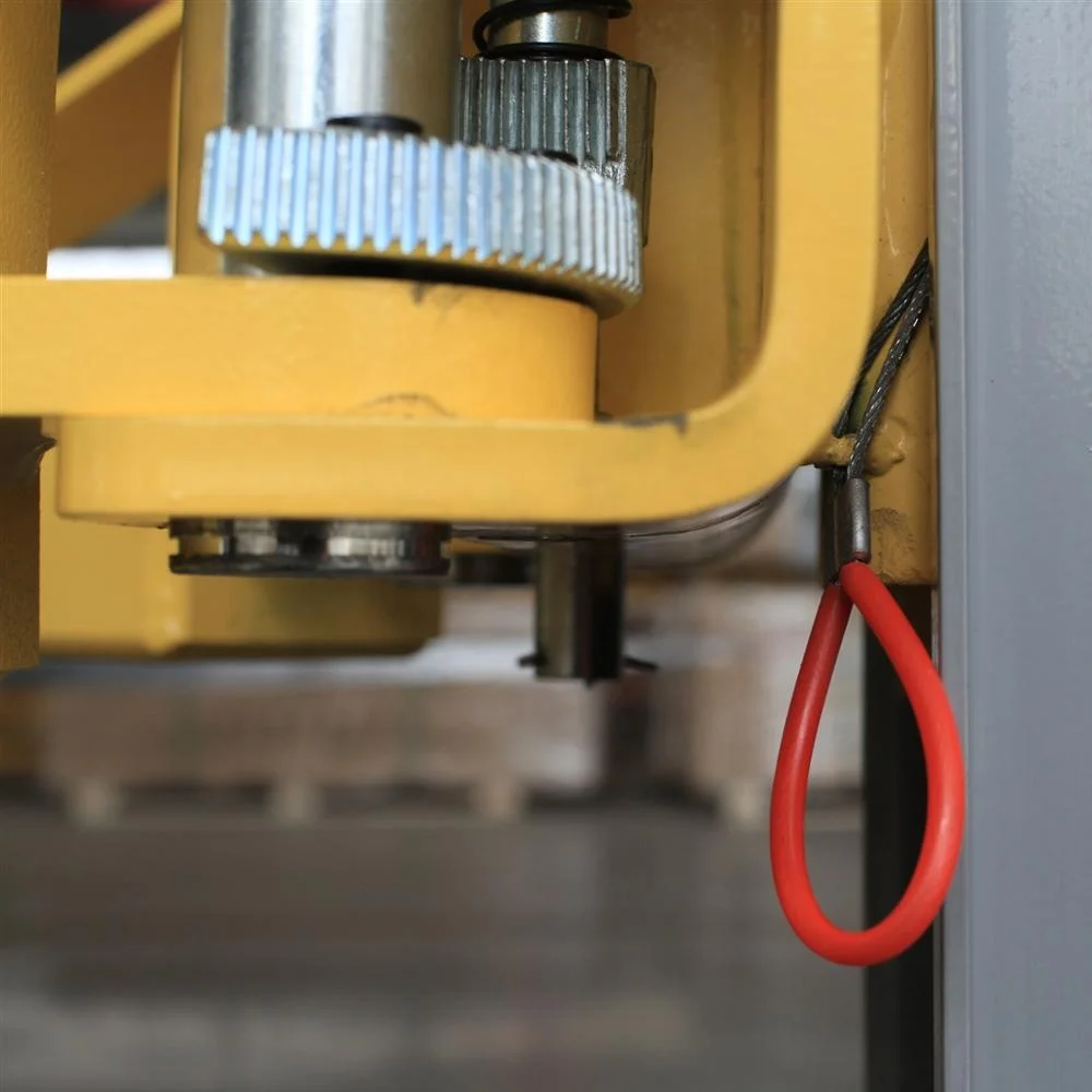 305B CE approved 4.5t single side manual unlocking system garage hydraulic two post car lift