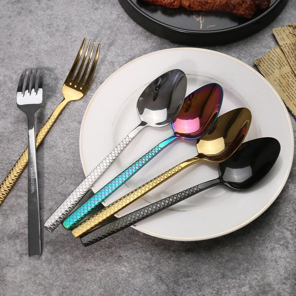 
2021 Amazon Top Selling Unique Design Gold Plated Cutlery Dining Set Flatware Wholesale 
