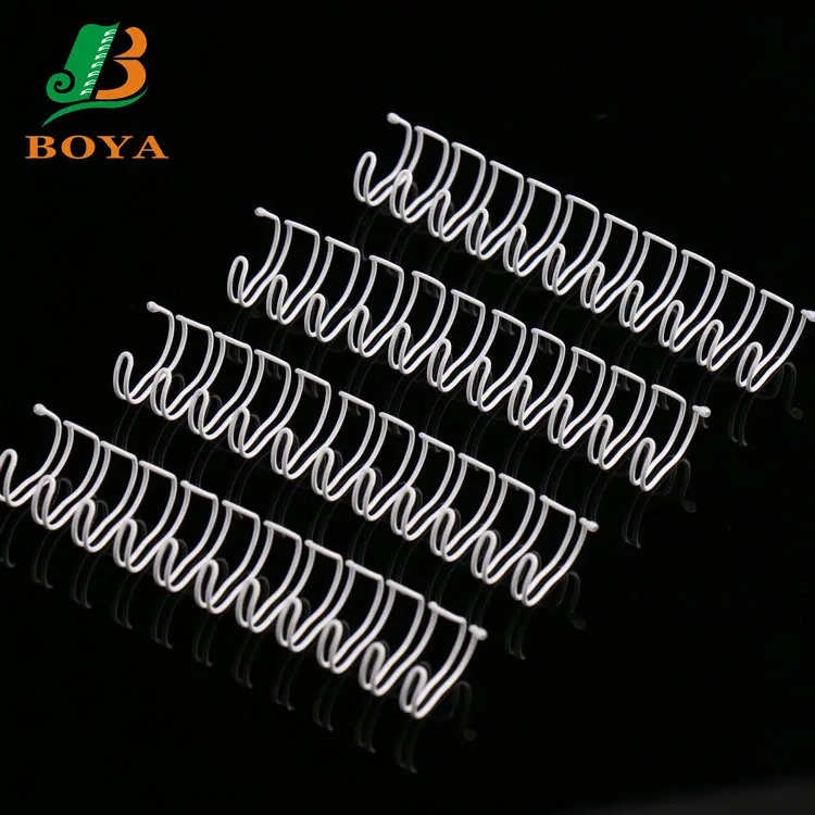 Белый цвет двухместной проволочной петлей и металлическими украшениями спиральный провод матириал