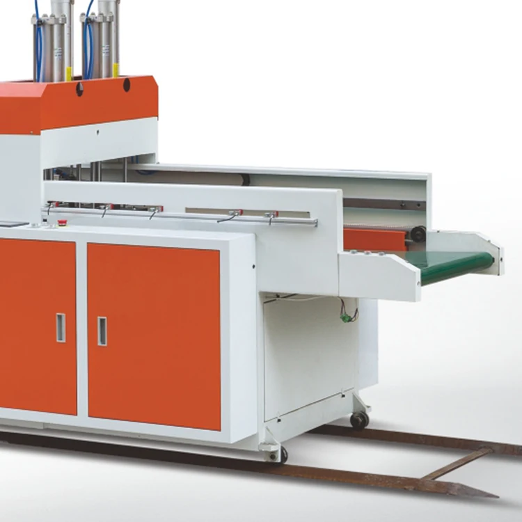 Computer Control 2 Servo Bottom Sealing plastic and Cutting Bag making Machine