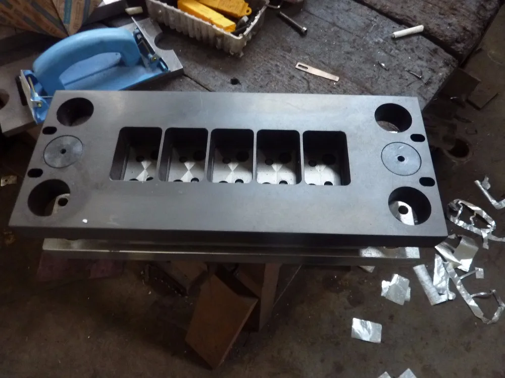 Wholesale High Quality DPB-250 Series Flat Plate Rotary Snacks Chewing Gum Chocolate Blister Packing Machine