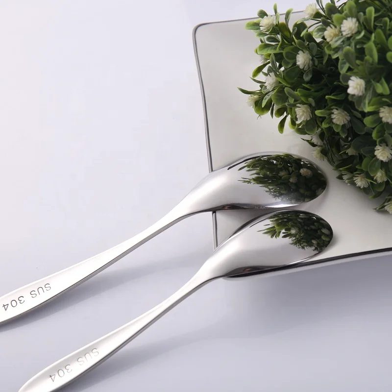 High quality stainless steel spoon 18/8 metal soup spoon for dinner ,rice ,dessert