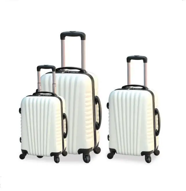Все товары белого цвета высокого качества имеют чемодан на колесиках из АБС-пластика и набор чемоданов для
