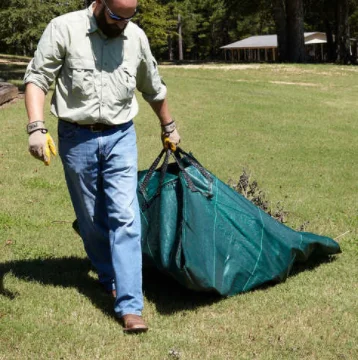 Strong Yard Waste Tarp With 4 Corner Handles for Leaves Gathering