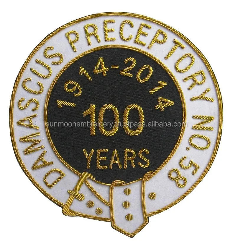  Значки с вышивкой вручную