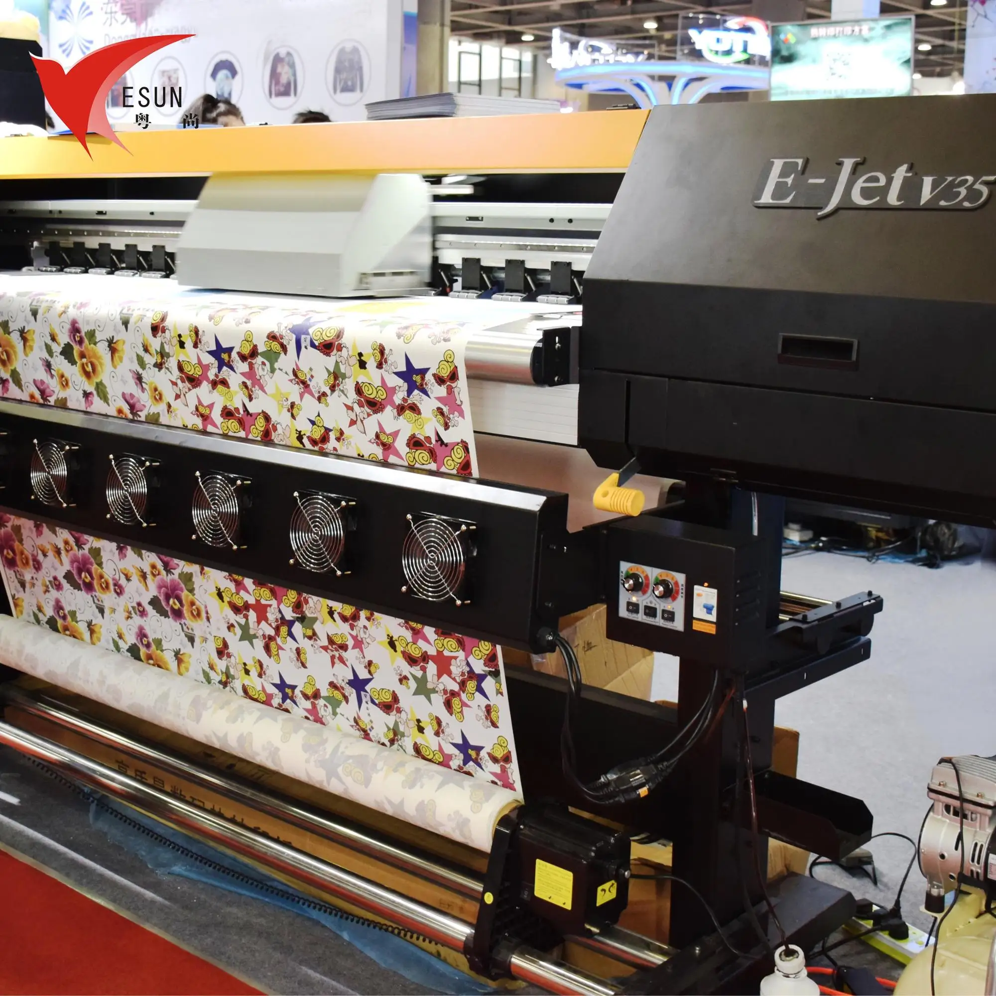 New four printer head sublimation digital printing machine for fabric