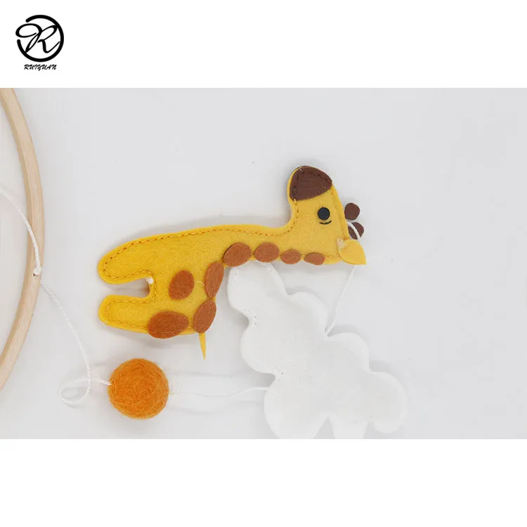 2021 new design felt baby mobile felt crib mobile decoration baby toy