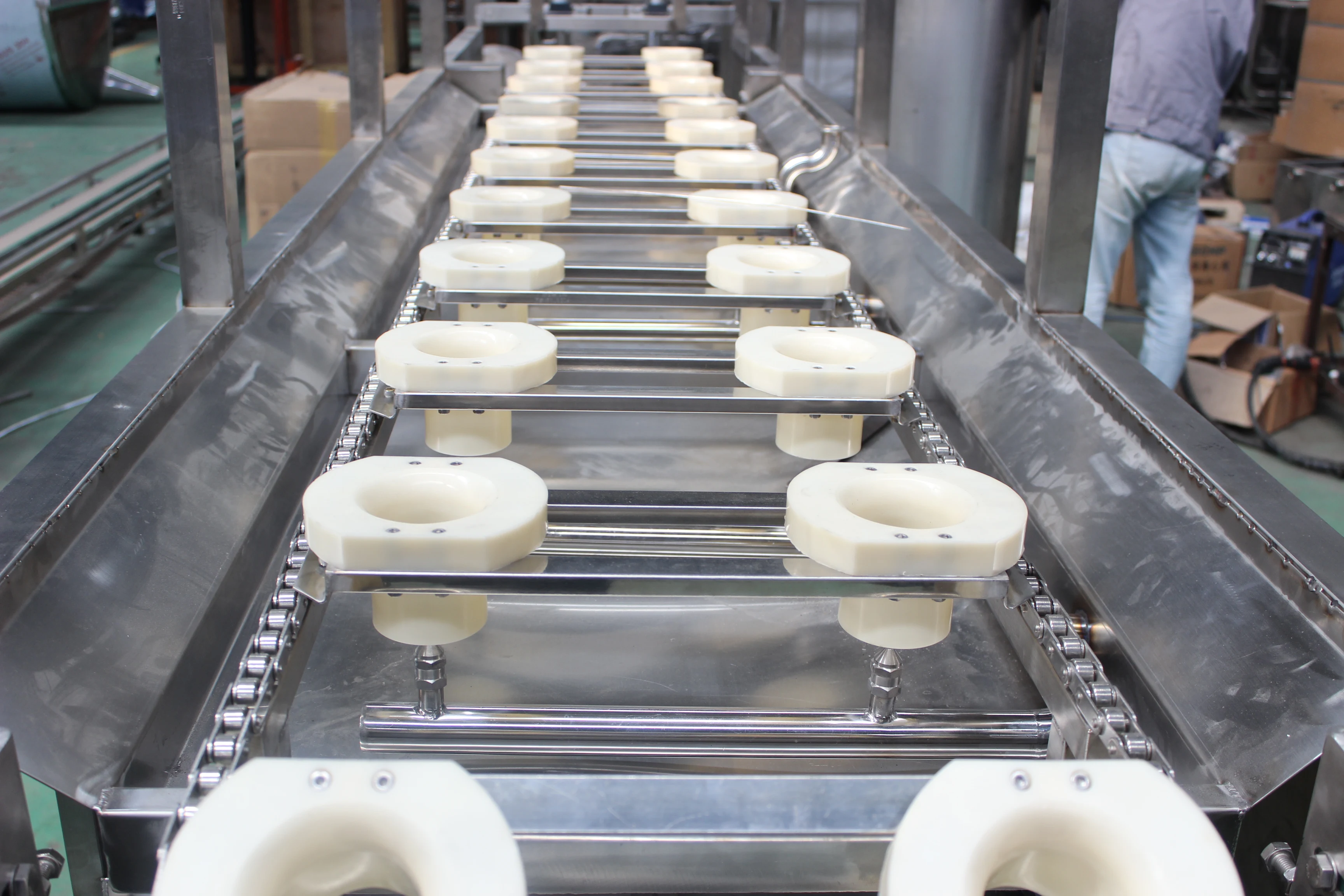 Автоматическая машина для розлива и укупорки бутылочной воды, 5 галлонов