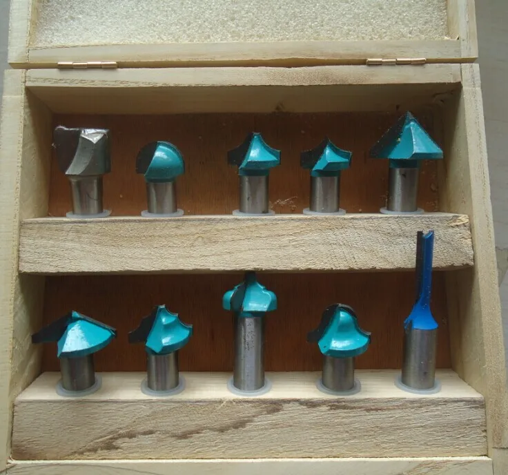 Фрезерный станок с ЧПУ