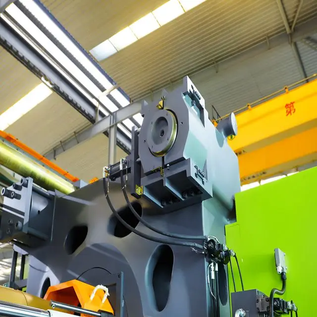 
Candas High quality precision horizontal servo motor PET bottle preform injection molding making machine BS200-III 200T 