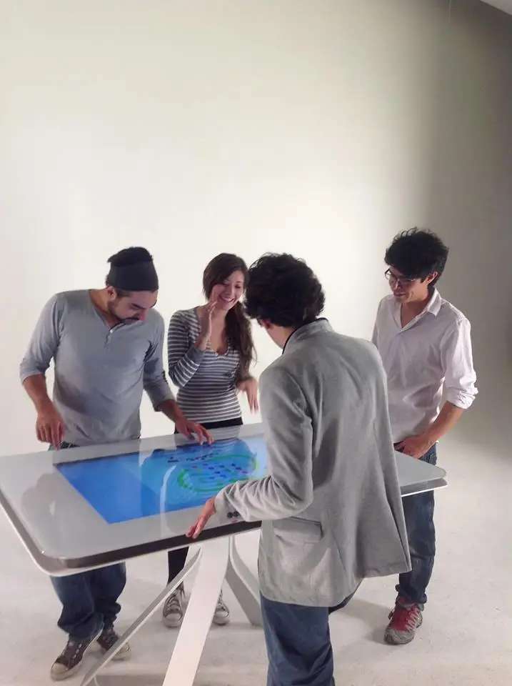 43-inch  interactive multi touch foil for touch window or touch table