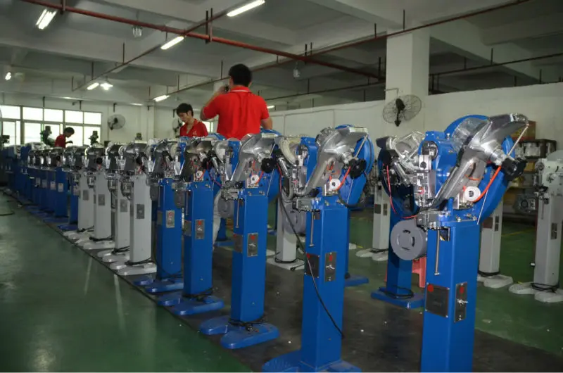 fully automatic button attaching machine